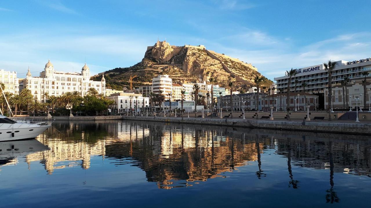 Town Hall Suite Alicante Dış mekan fotoğraf